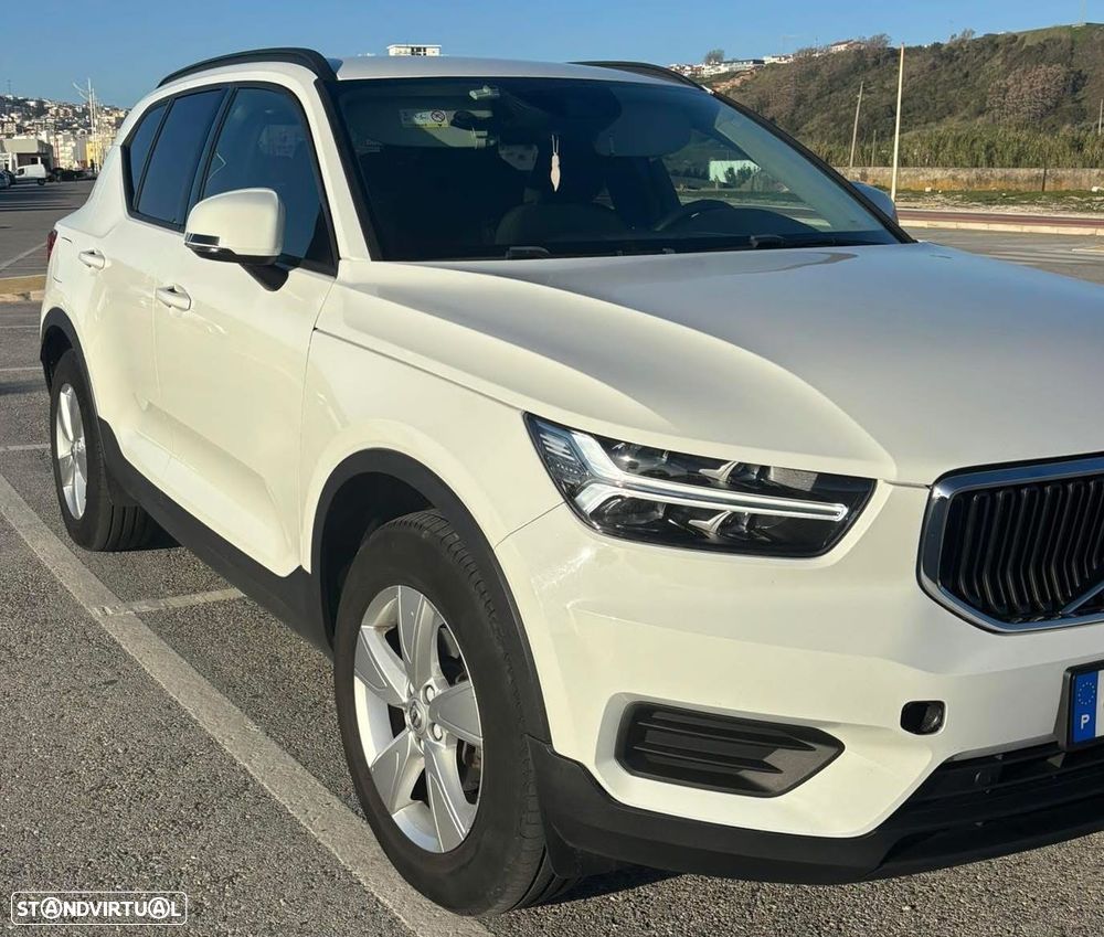 Volvo XC 40 2.0 D3 Momentum Core - 3
