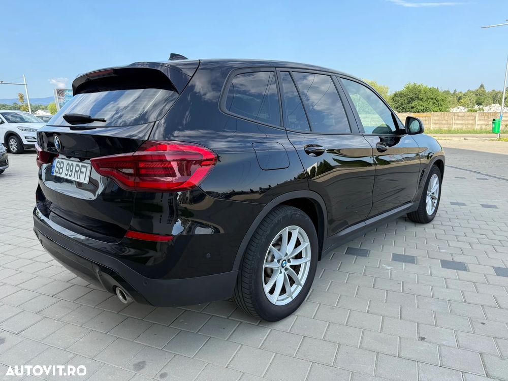 BMW X3 xDrive20d AT Luxury Line - 4
