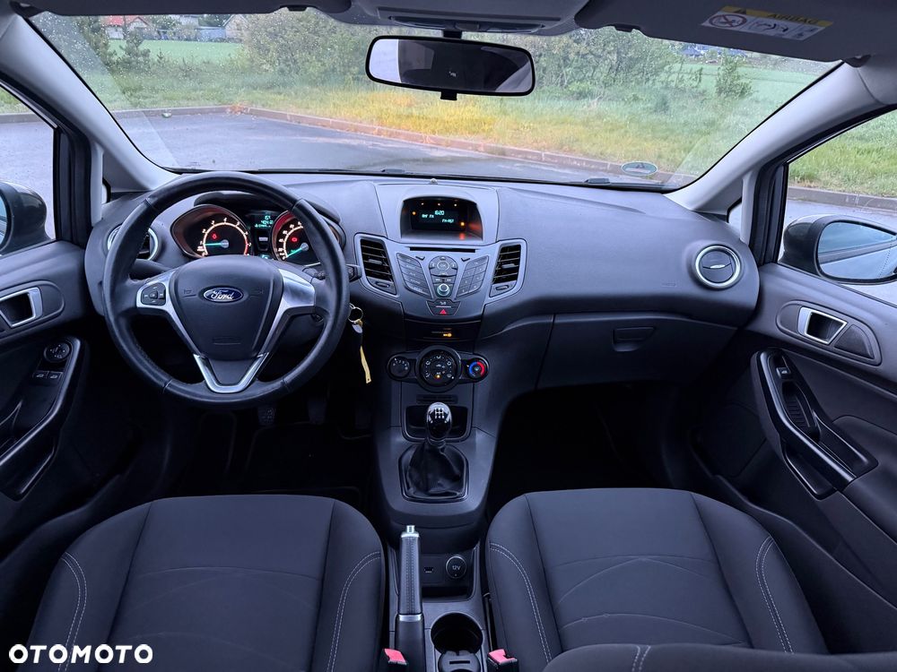 Ford Fiesta - 10