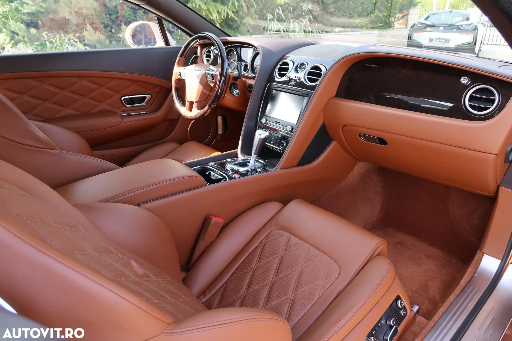 Bentley Continental GT V8 - 11