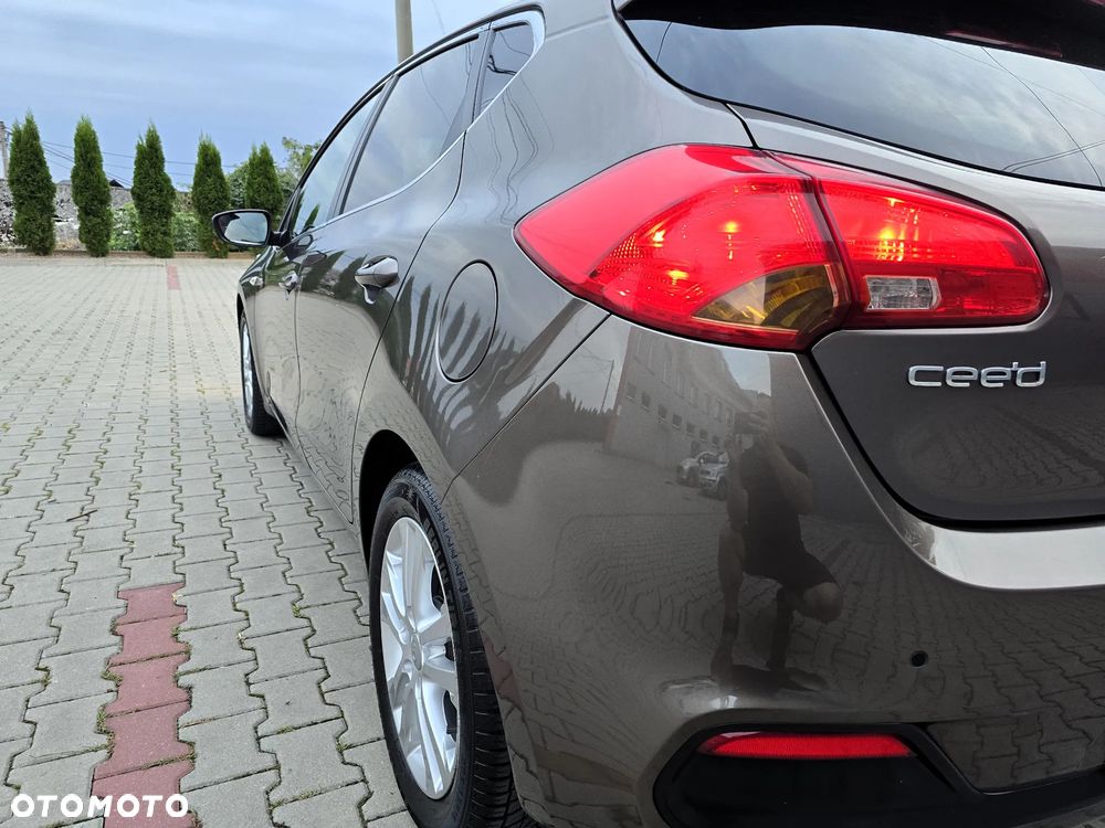 Kia Ceed 1.4 CVVT Spirit - 13