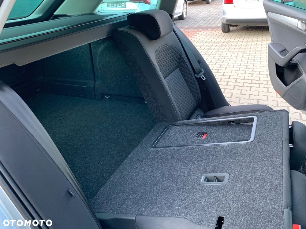 Skoda Superb 2.0 TDI SCR Ambition DSG - 22