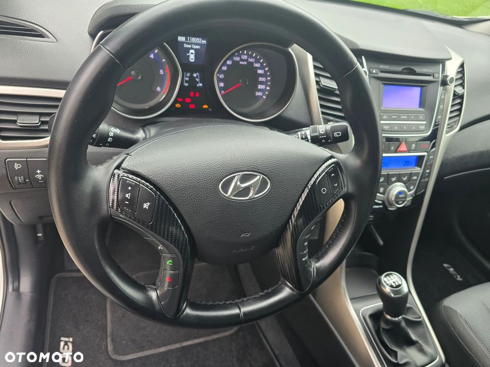 Hyundai i30 1.4 CRDi Advantage - 7