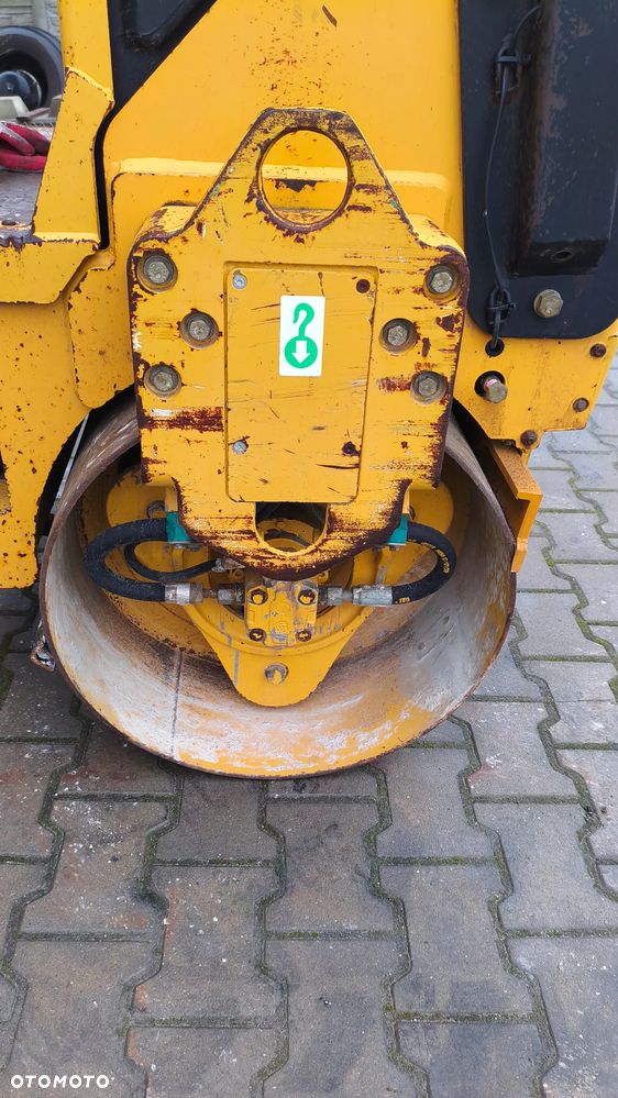 Caterpillar CB14 - 32