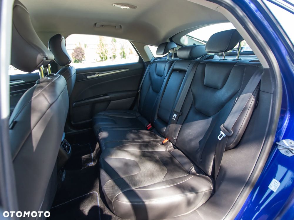 Ford Mondeo 2.0 EcoBoost STart-Stopp Autom Titanium - 21
