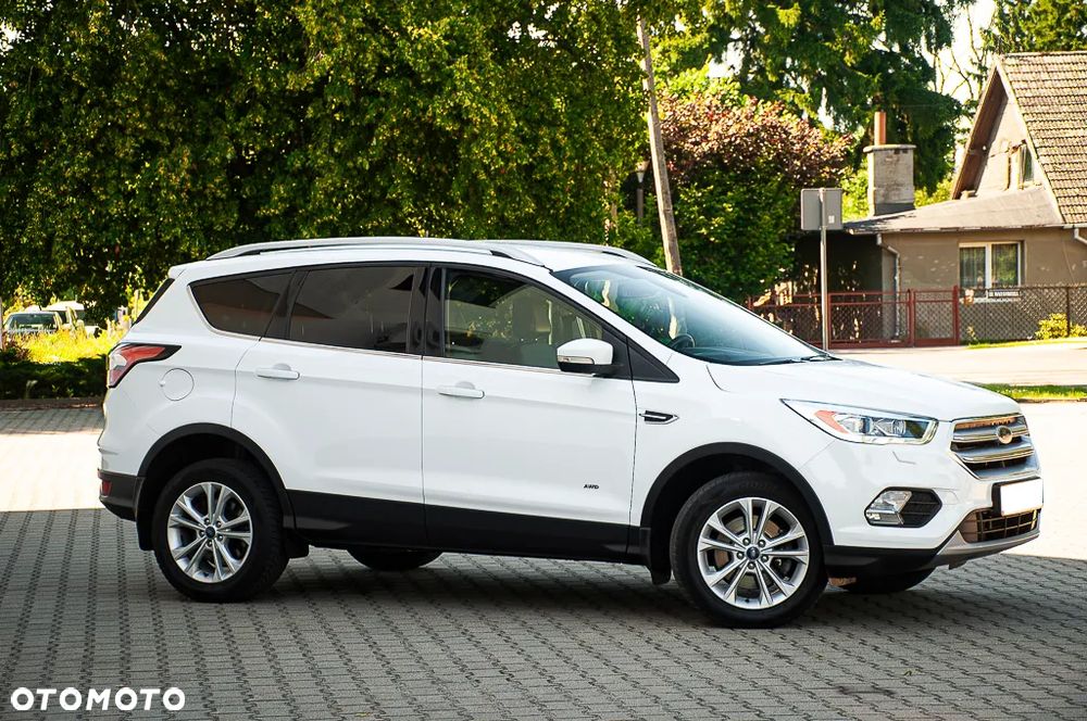 Ford Kuga 2.0 TDCi 4x4 Titanium - 9