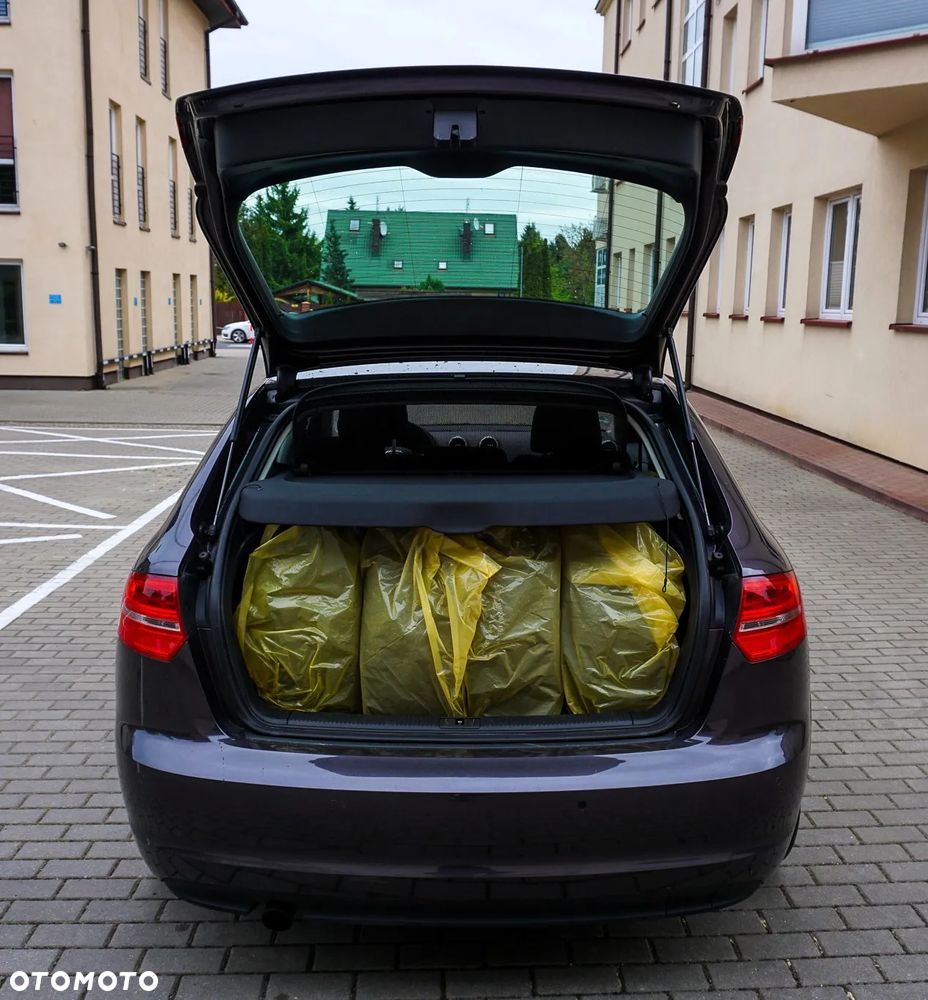 Audi A3 Sportback 1.6 Ambition - 23
