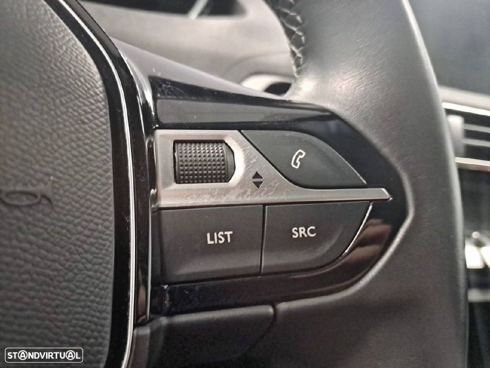 Peugeot 3008 1.5 BlueHDi Allure EAT8 - 16