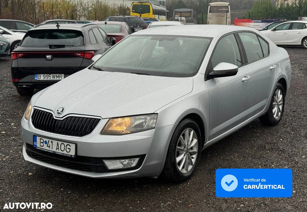 Skoda Octavia 1.6 TDI DSG Ambition - 1