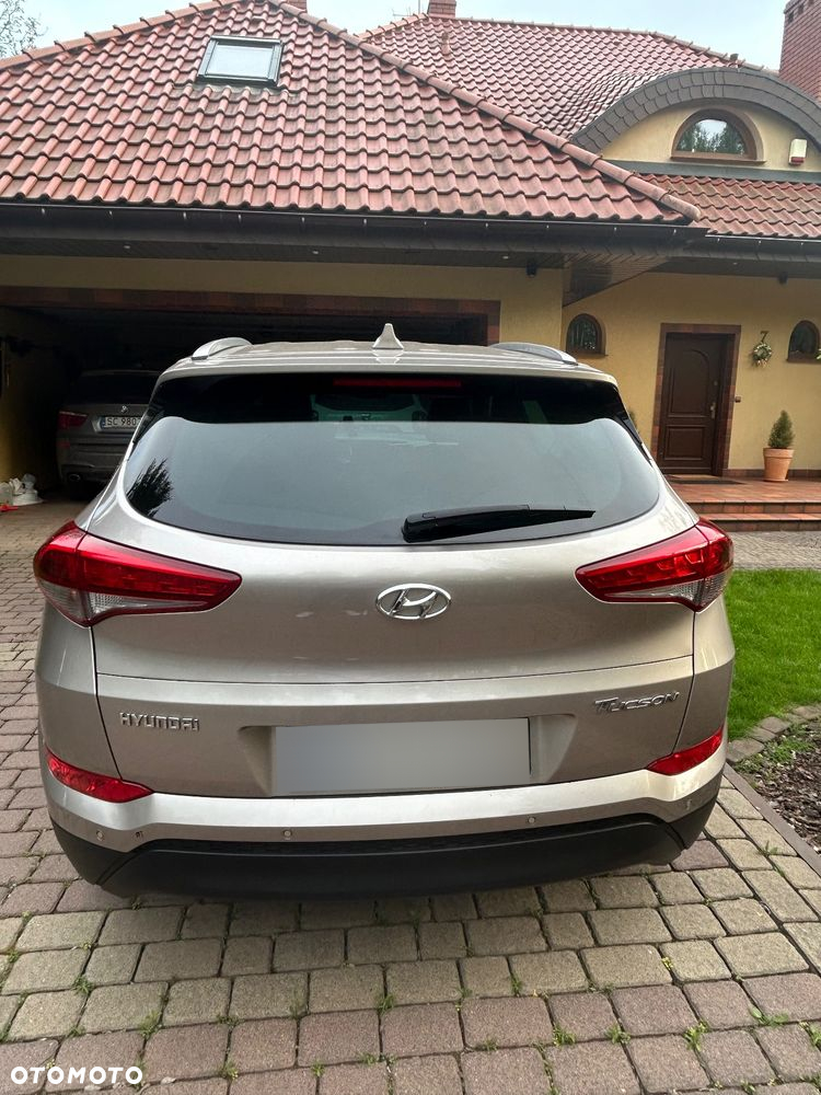 Hyundai Tucson 1.7 CRDI BlueDrive GO 2WD DCT - 2