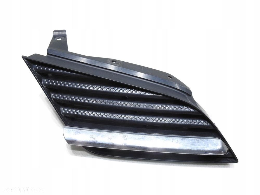 KRATKA GRILL NERKA PRAWA NISSAN PRIMERA P12 - 1