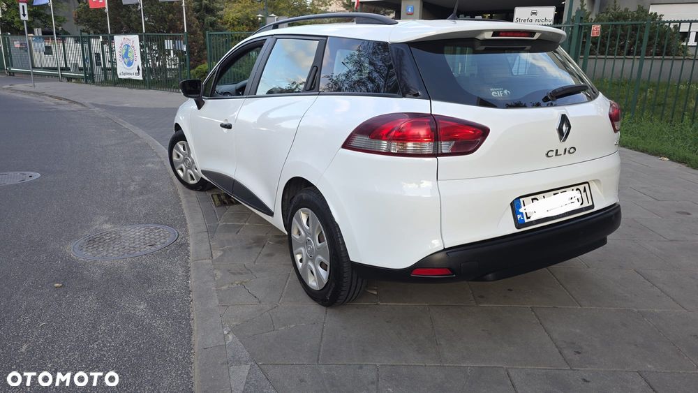 Renault Clio - 32