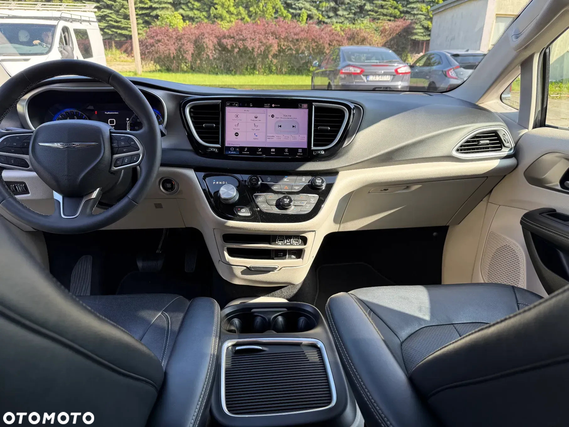 Chrysler Pacifica - 18
