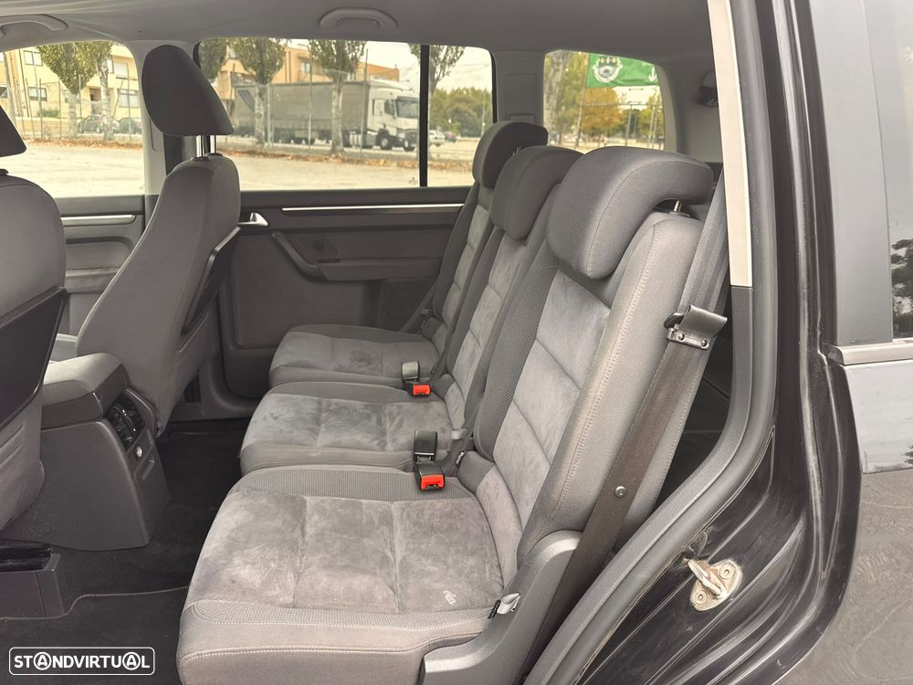 VW Touran - 11