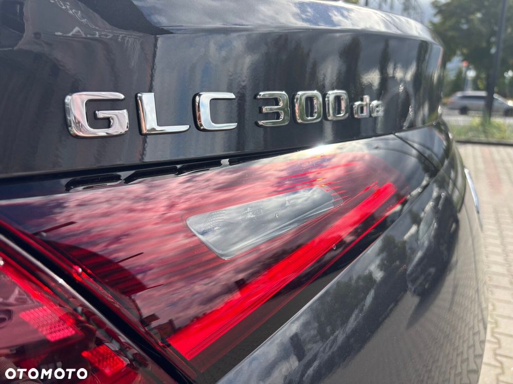 Mercedes-Benz GLC - 14