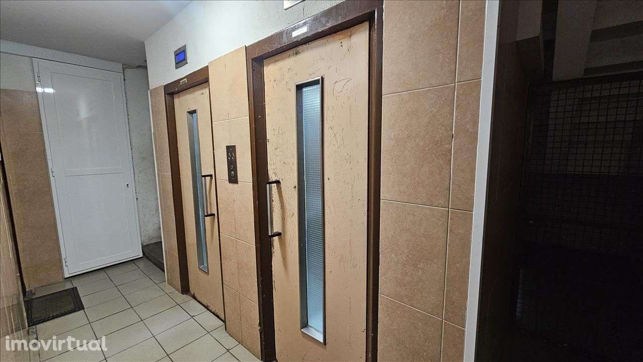 Apartamento T2 no Coração do Miratejo com Excelentes Acessos - Grande imagem: 2/16