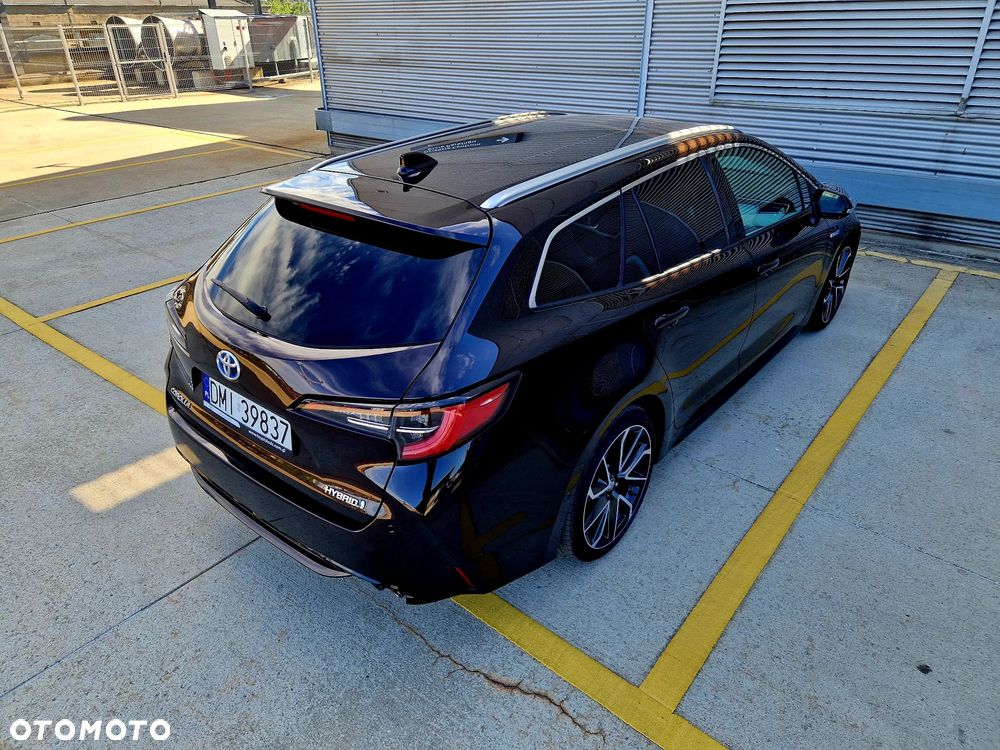 Toyota Corolla 2.0 Hybrid Executive - 16