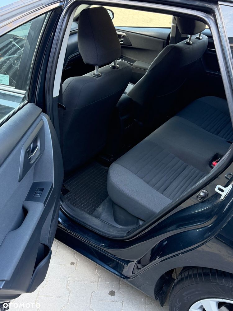 Toyota Auris - 12