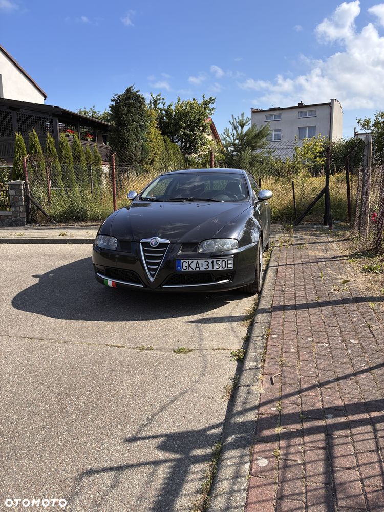 Alfa Romeo GT - 2
