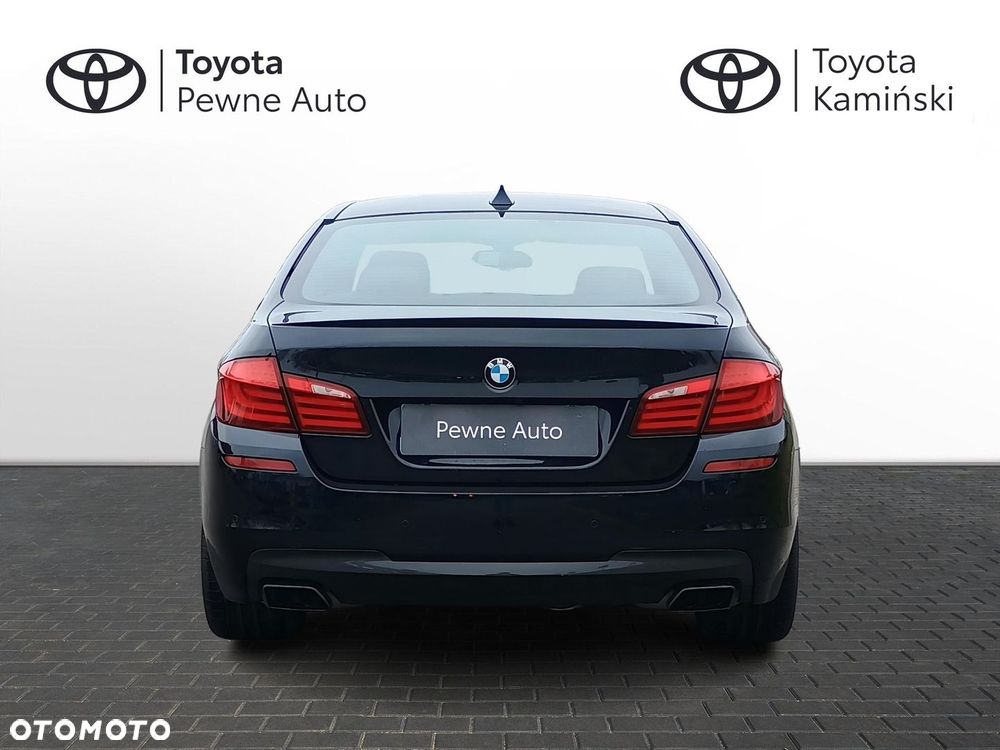 BMW Seria 5 550i xDrive - 4