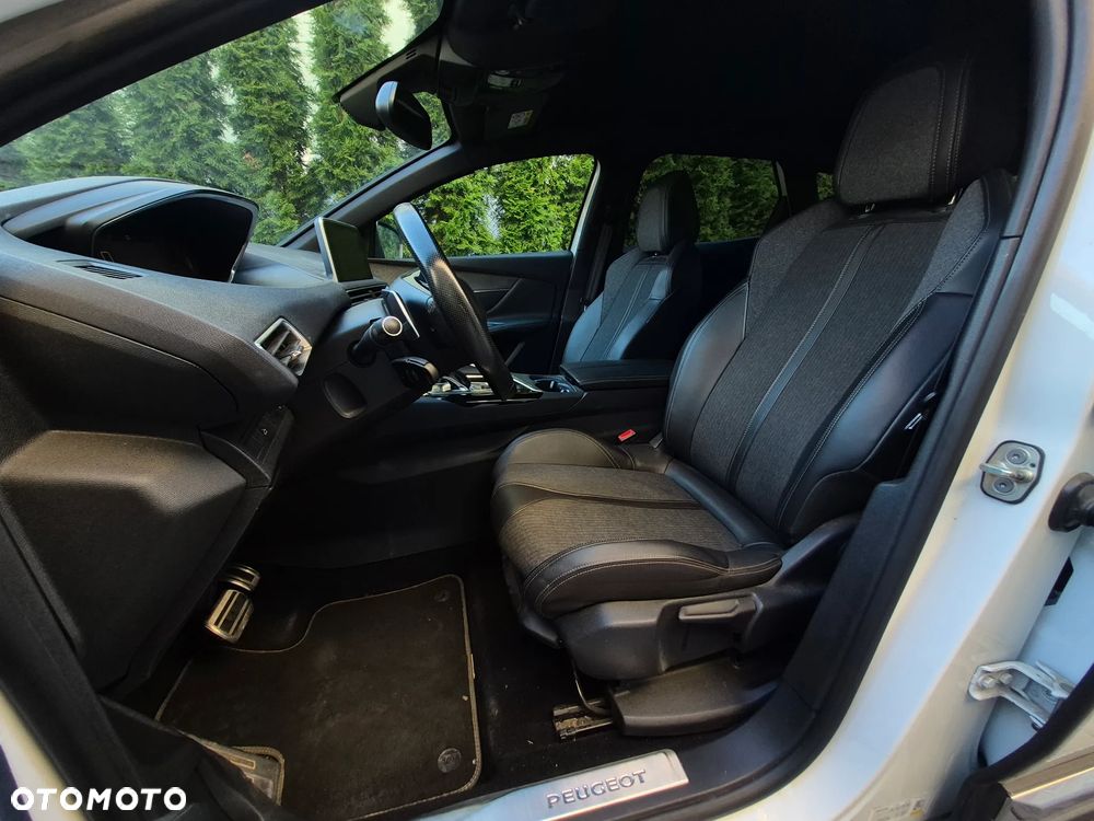 Peugeot 3008 1.6 PureTech GPF GT Line S&S EAT8 - 27