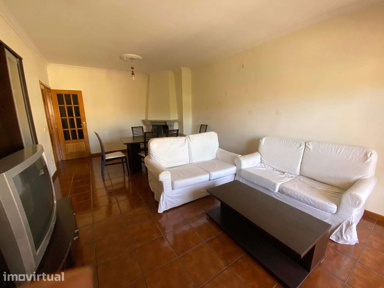Apartamento T2 em S. Vítor para arrendamento - Grande imagem: 2/10