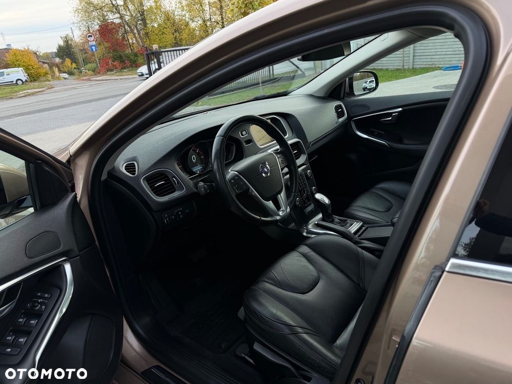 Volvo V40 D3 Geartronic Summum - 7