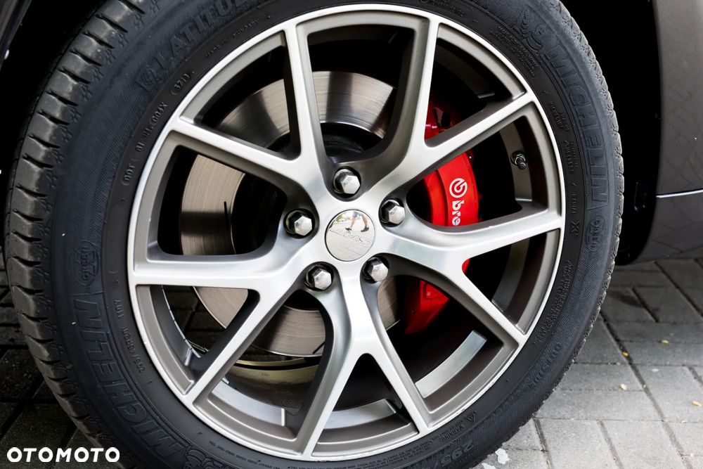 Jeep Grand Cherokee 6.4 V8 SRT8 - 17