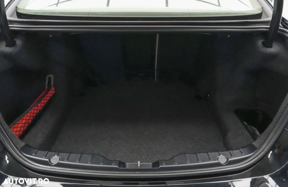 BMW Seria 5 535d xDrive AT - 30