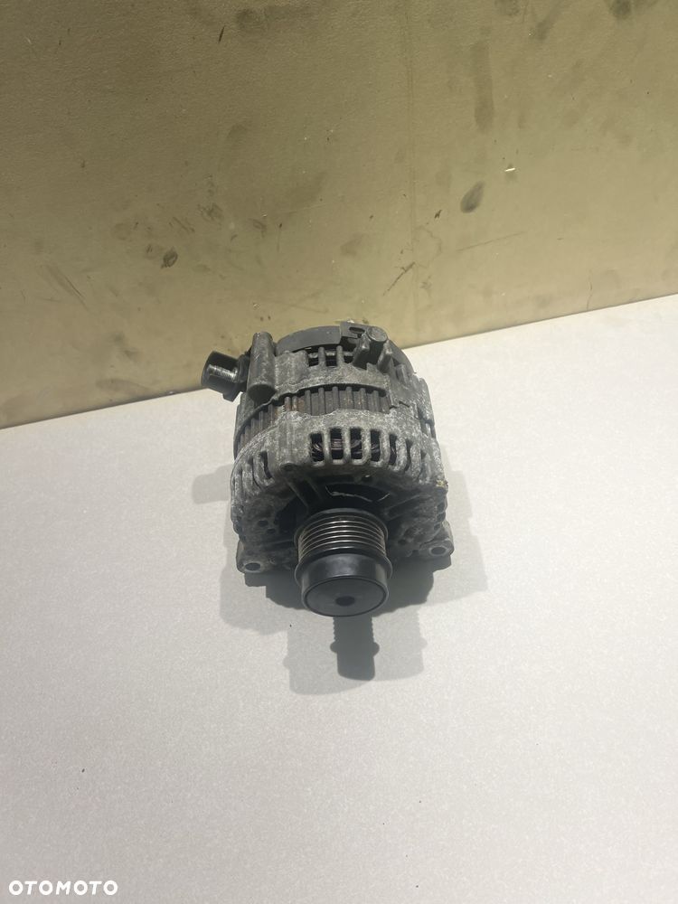 Alternator Citroen C5 III x7 peugeot 607 lift 2.7 hdi - 1