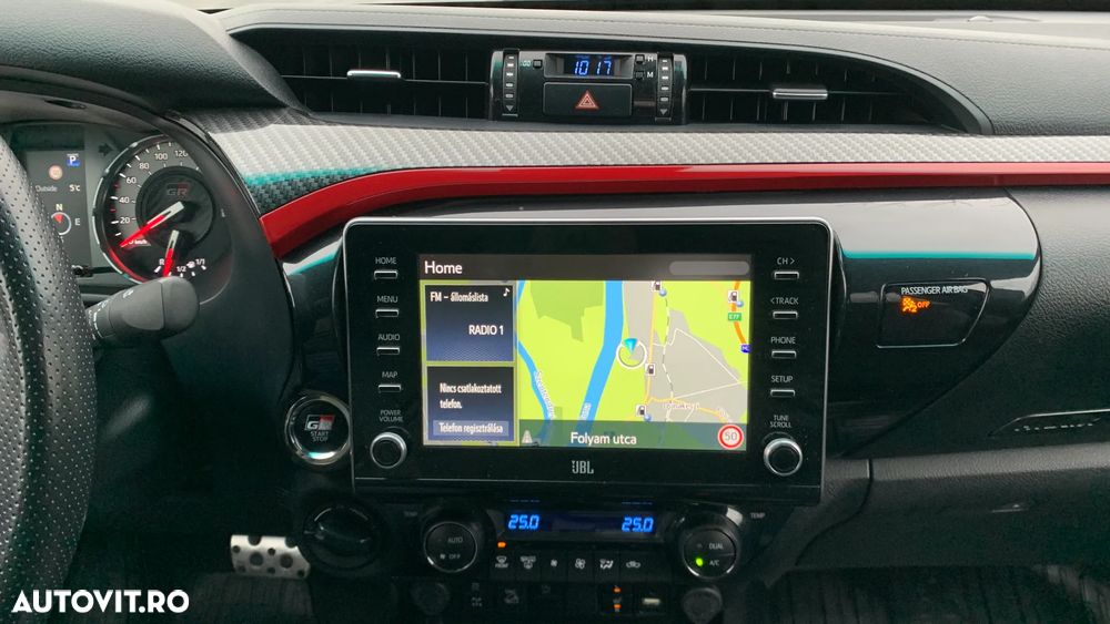 Toyota Hilux 2.8D 204CP 4x4 Double Cab AT GR Sport - 22