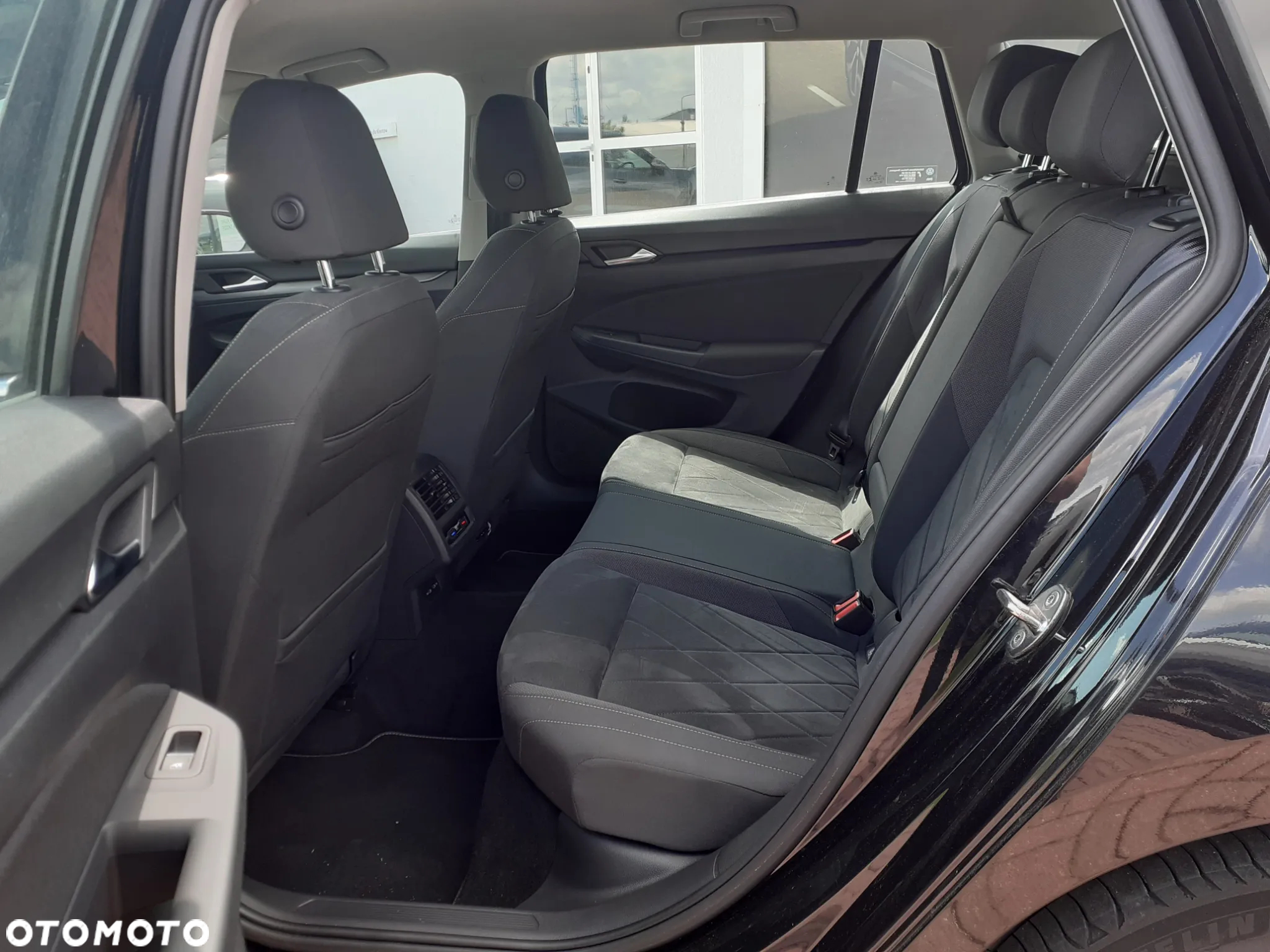Volkswagen Golf - 15
