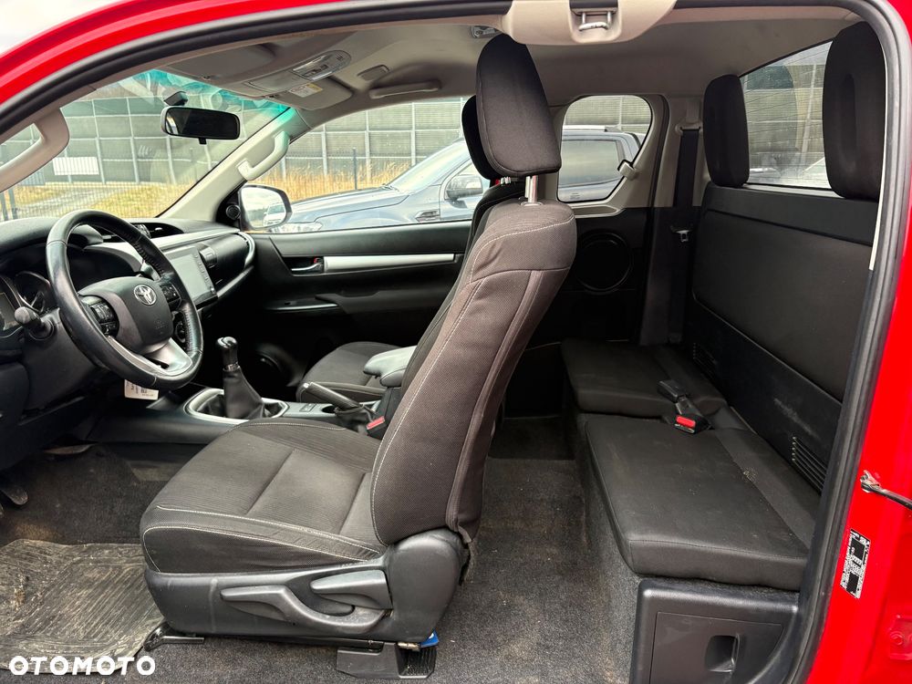 Toyota Hilux 4x4 Extra Cab Comfort - 8