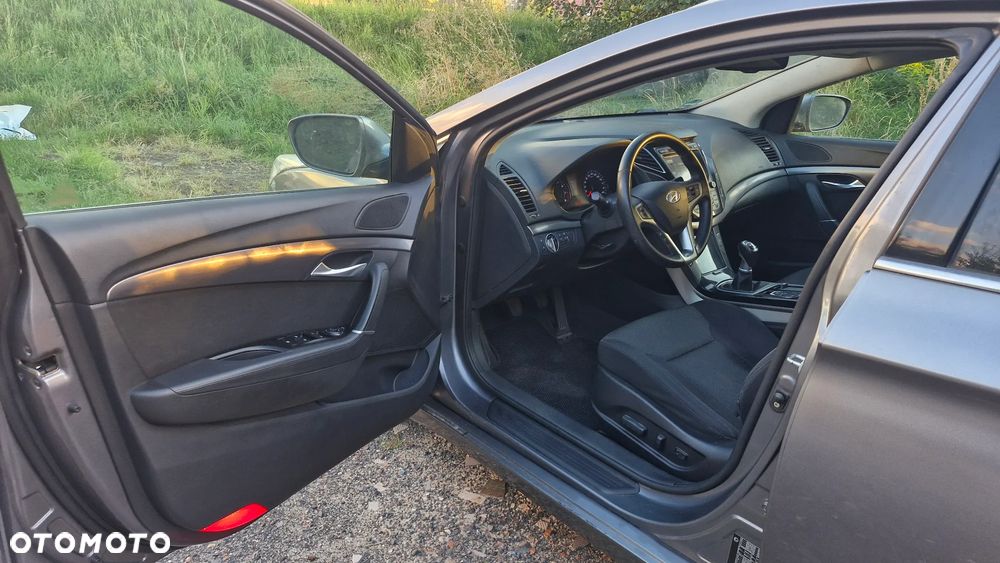 Hyundai i40 2.0 GDI Comfort + - 23