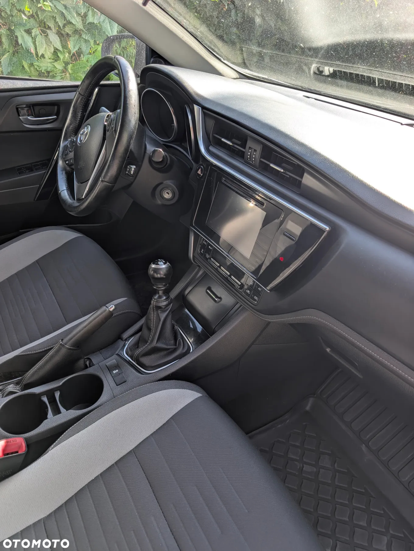 Toyota Auris 1.6 Comfort - 4