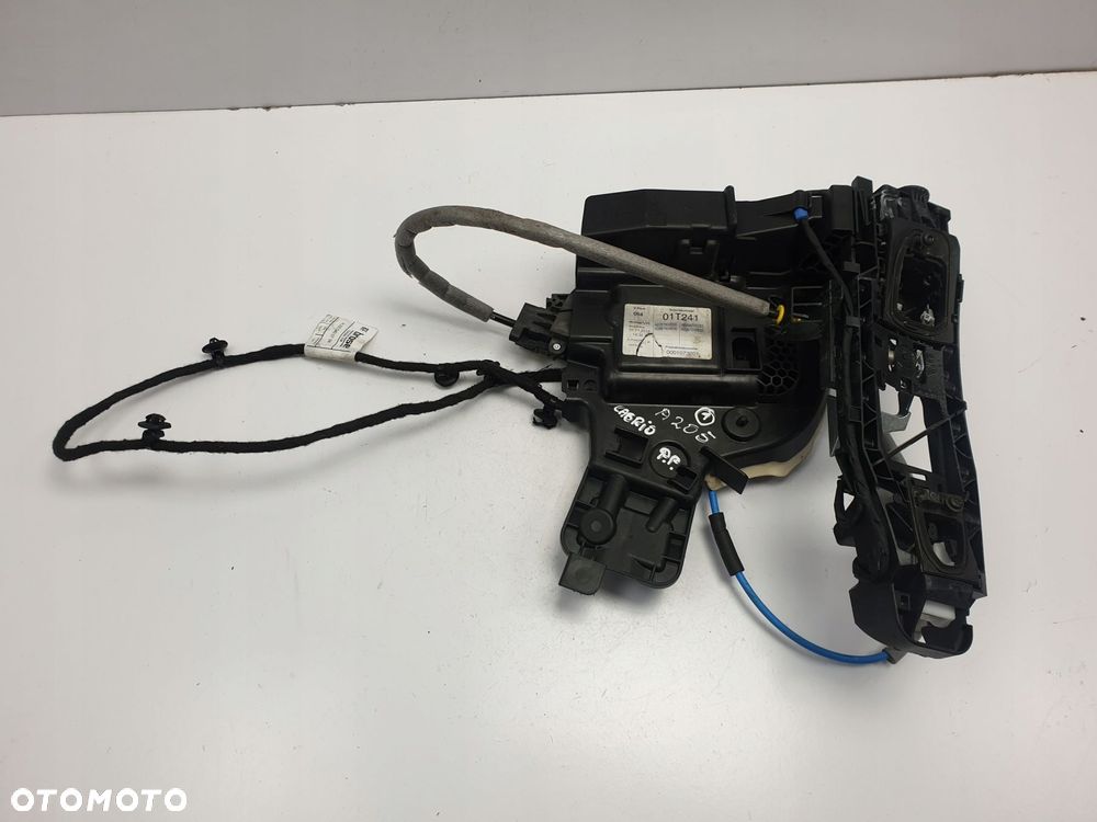 Mercedes A205 W205 ZAMEK PRZEDNICH DRZWI prawy - 1