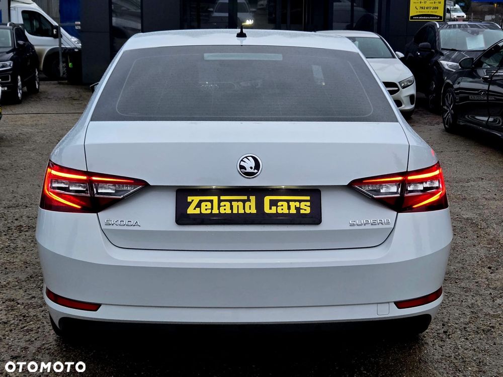 Skoda Superb 2.0 TDI DSG Style - 9