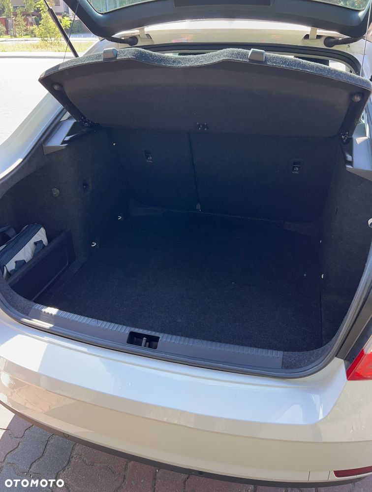 Skoda Octavia 1.6 TDI SCR Ambition - 11