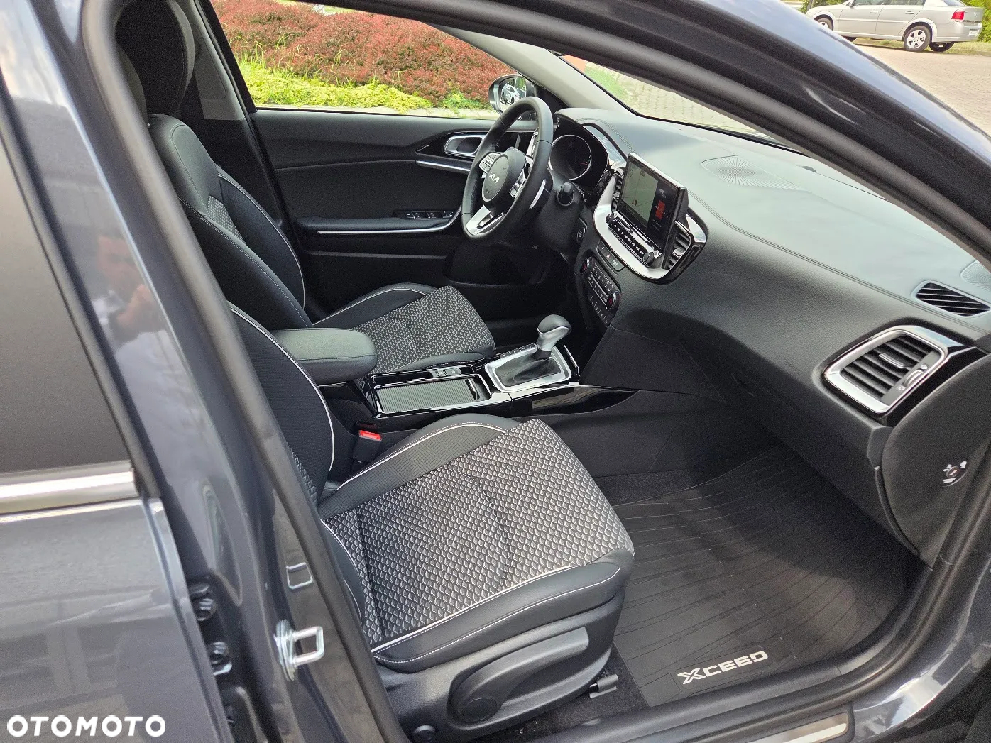 Kia XCeed 1.6 T-GDI L Business Line DCT - 14
