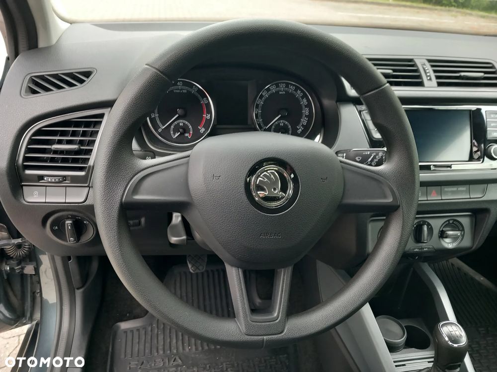 Skoda Fabia 1.0 MPI Active - 21