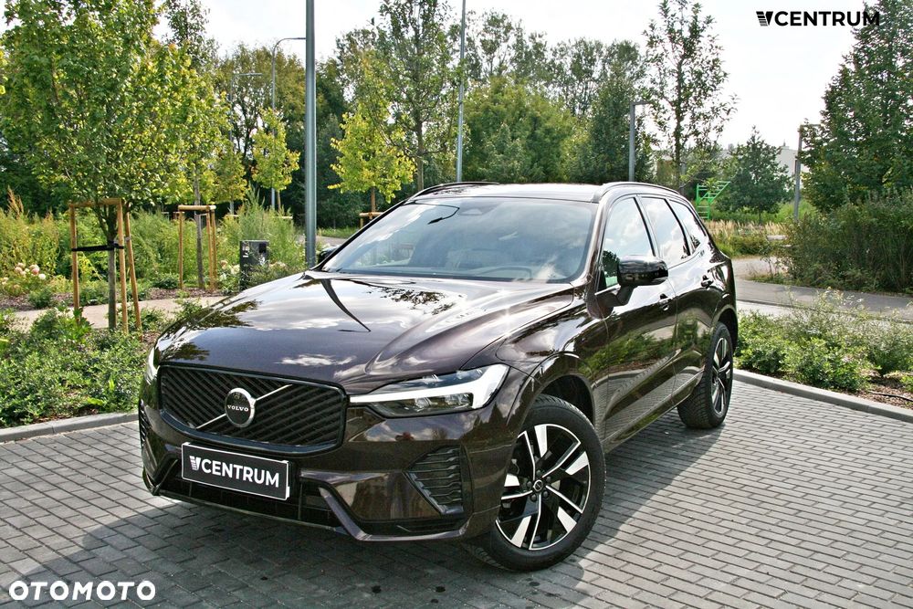 Volvo XC 60 B5 B AWD Plus Dark - 1