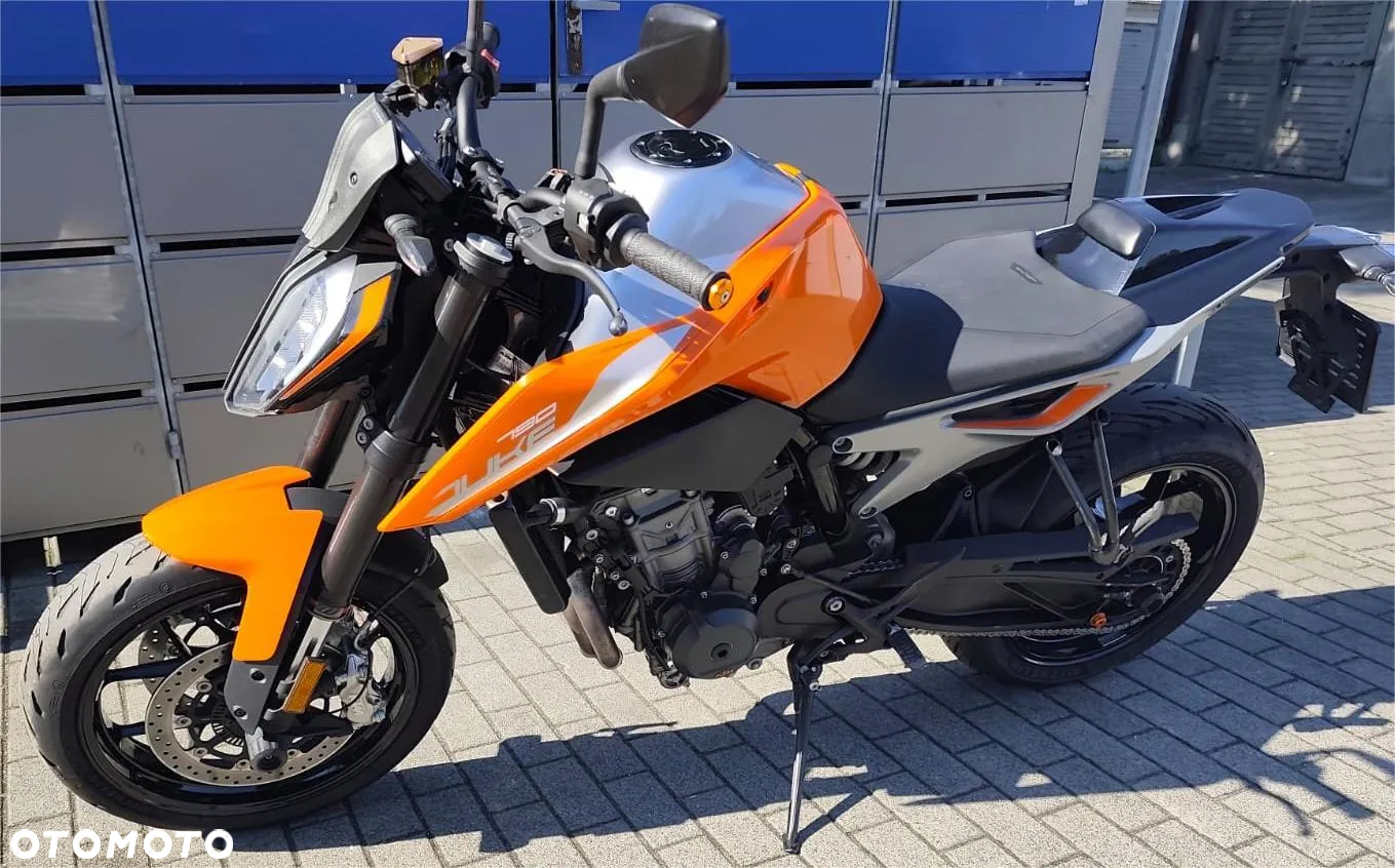 KTM Duke - 11