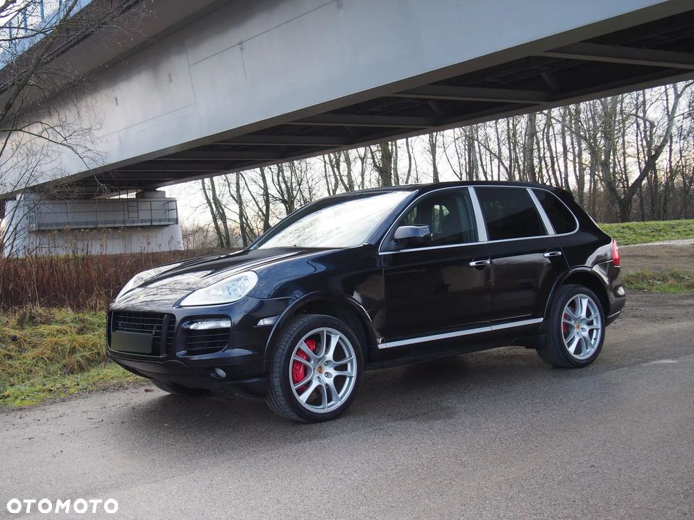 Porsche Cayenne Turbo - 2