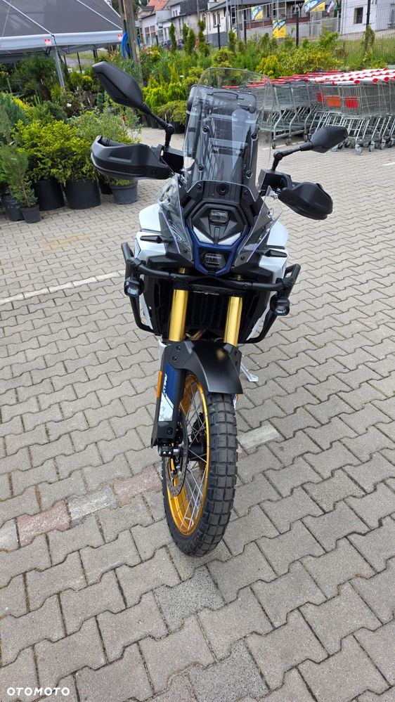 VOGE 800 Rally - 5