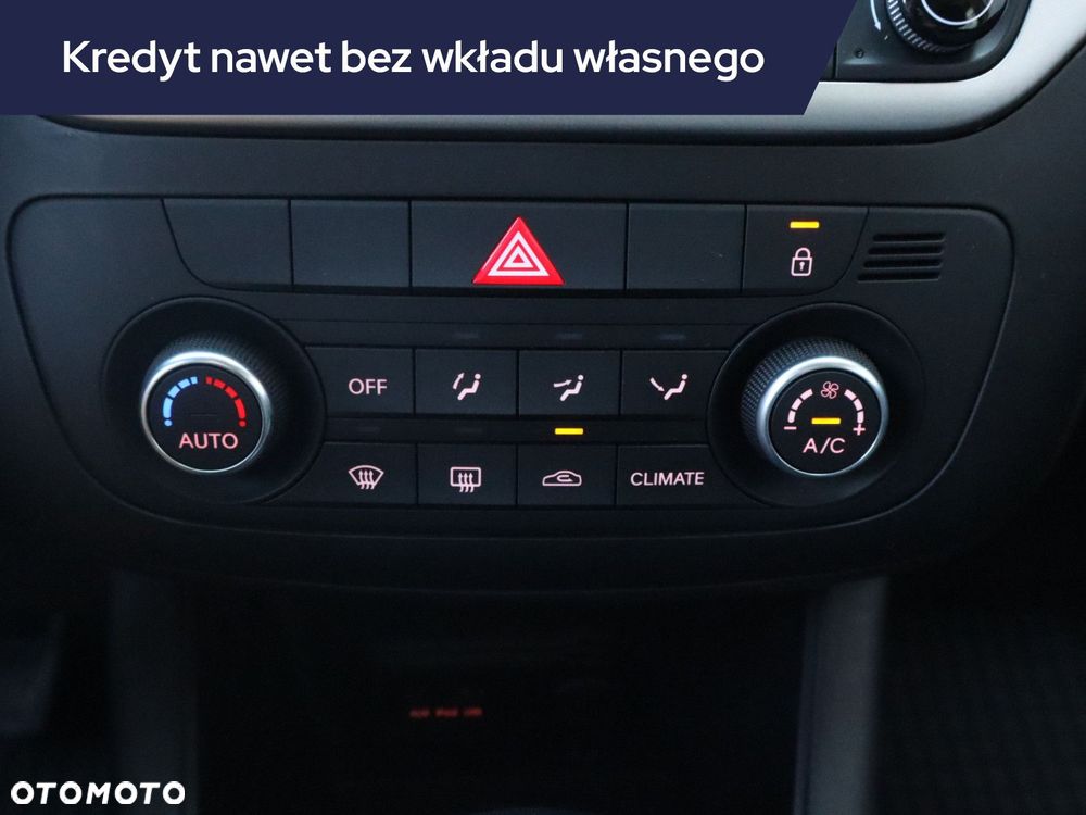 Kia Venga - 15