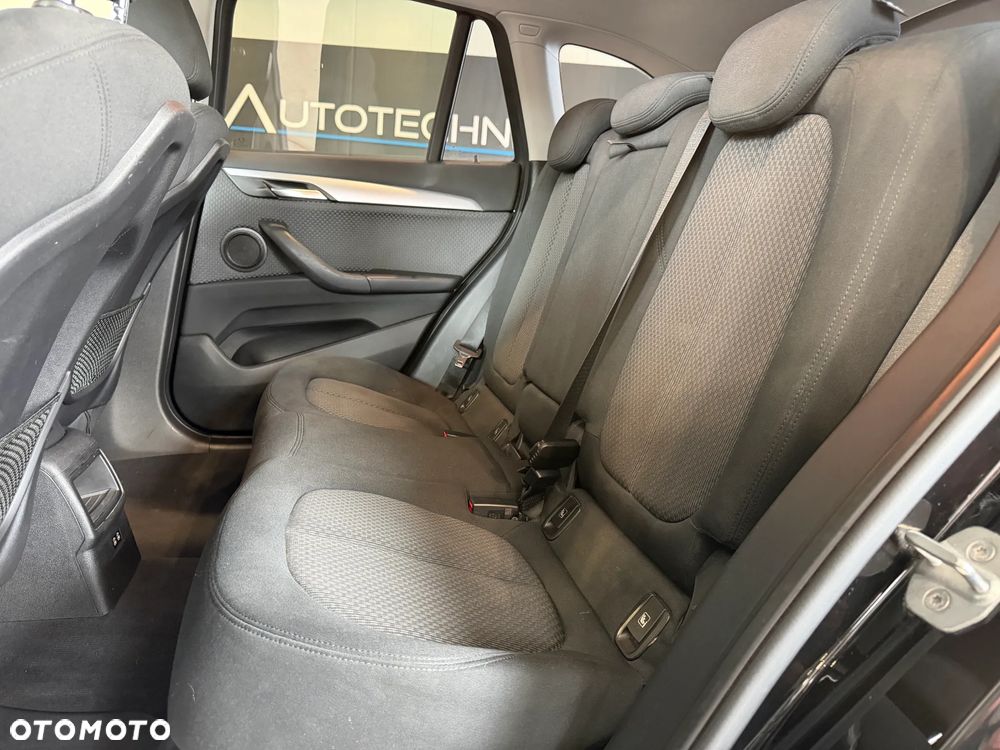 BMW X1 sDrive18i GPF - 16