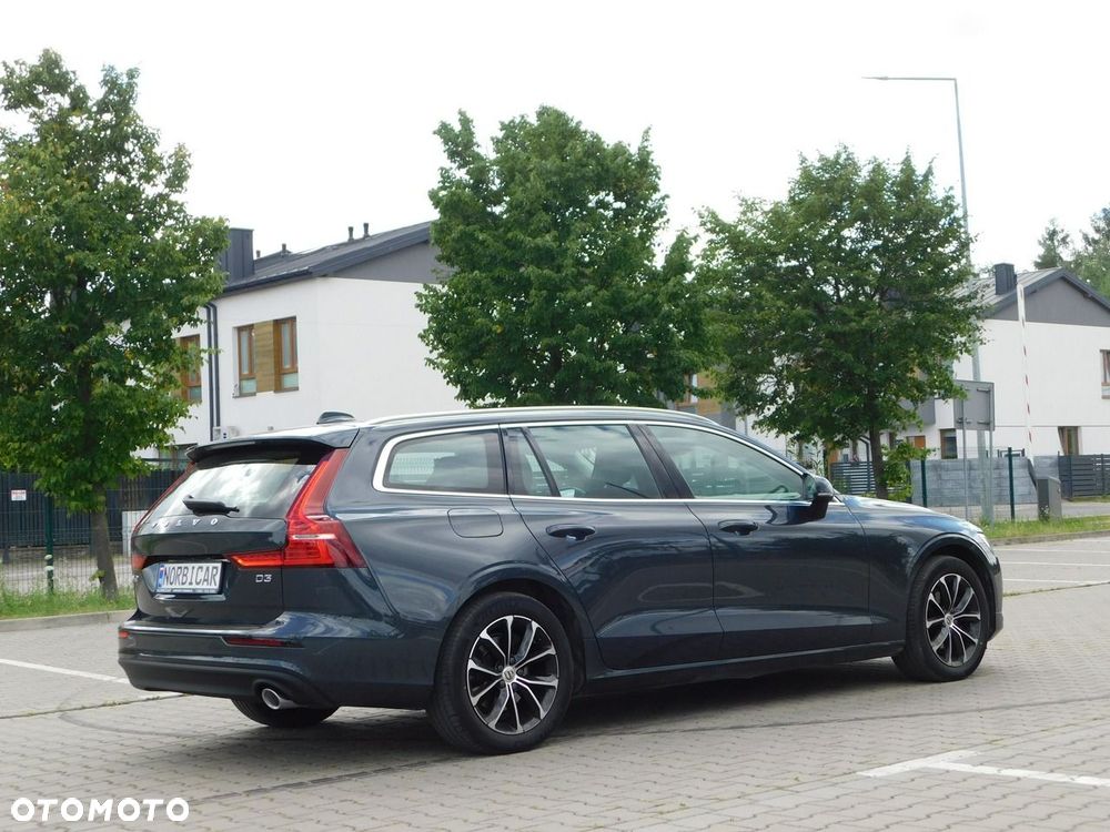 Volvo V60 D3 Momentum Pro - 5