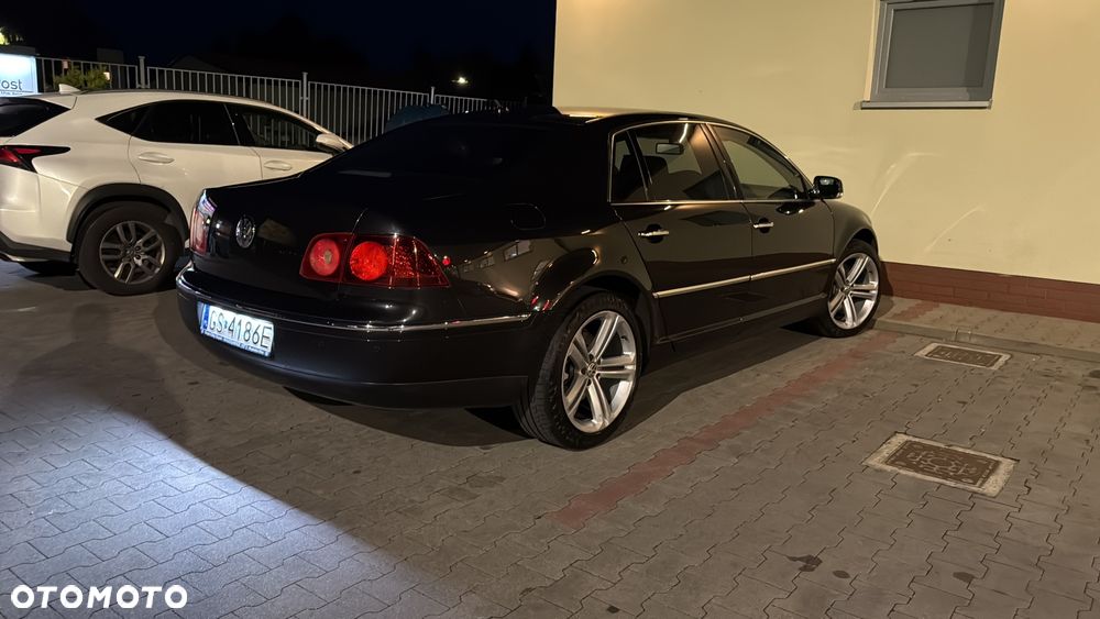 Volkswagen Phaeton - 8