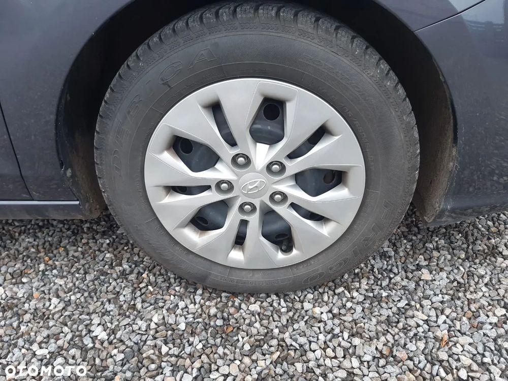 Hyundai i30 1.4 Classic + - 12