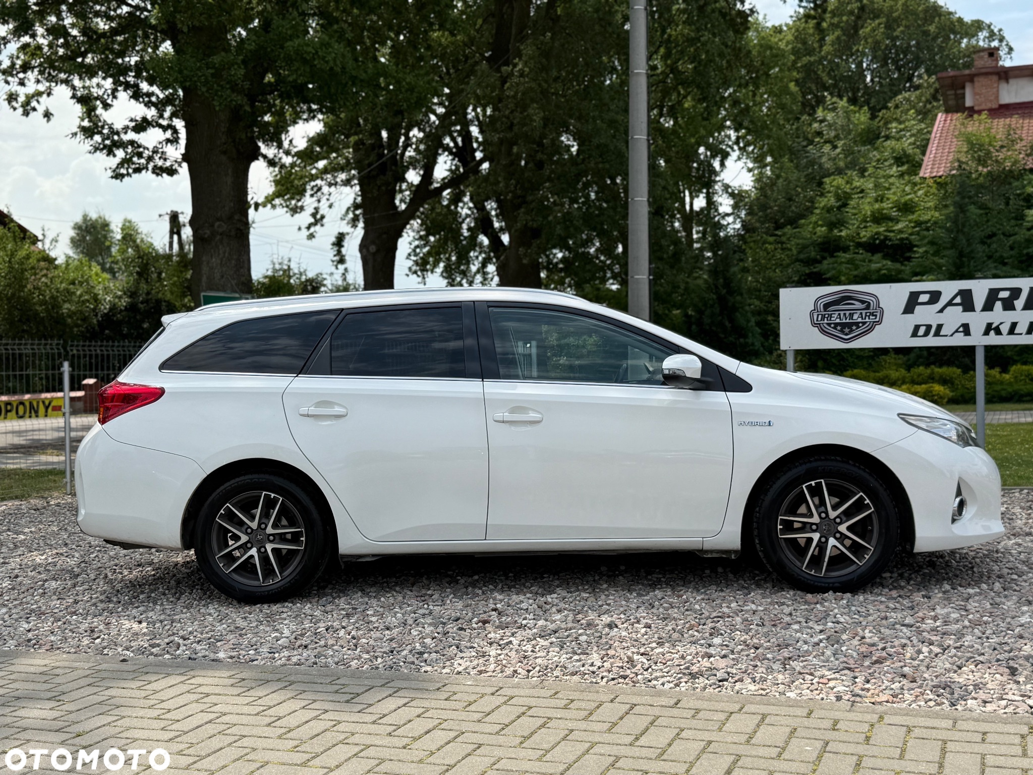 Toyota Auris - 11